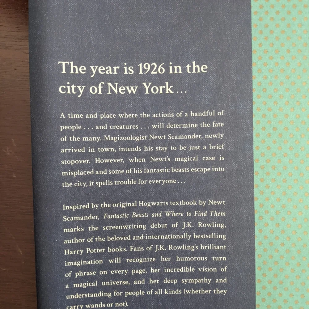 Fantastic Beasts and Where to Find Them Original Screenplay - Picture 2 of 2
